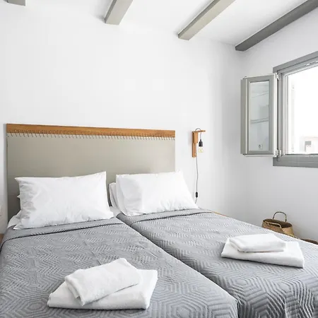 Apartment White And Grey *
